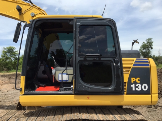 ขาย โคมัสสุ 200-8 7000 ชม สอบถามรายละเอียดโทร 081-4283210 ขาย โคมัสสุ 200-8 7000 ชม สอบถามรายละเอียดโทร 081-4283210