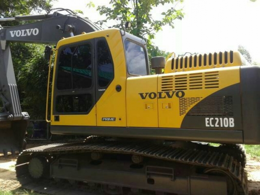 ต้องการโอนเปลี่ยนสิทธิ์รถแบคโฮ ยี่ห้อ VOLVO เหลือผ่อนต่ออีก 35 งวด ใช้งานมา 1ปี