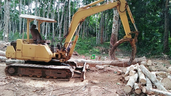 รถแบคโฮ KOMATSU PC 40 - 6. สนใจติดต่อ 081 - 6079515