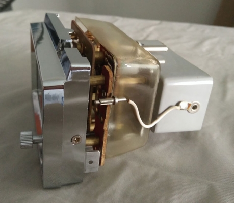 นาฬิการถเรโทร