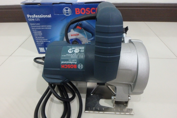 เลื่อย เครื่องตัดหินอ่อน (ตัวตัดน้ำ) Bosch ของแท้ รุ่น GDM 121 ของใหม่ มือหนึ่ง เลื่อย เครื่องตัดหินอ่อน (ตัวตัดน้ำ) Bosch ของแท้ รุ่น GDM 121 ของใหม่ มือหนึ่ง