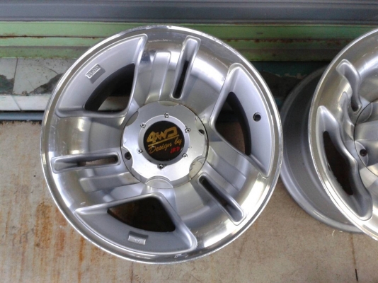 ขอบ15นิ้ว6รู ชุดนี้ ราคา 5900 บาท