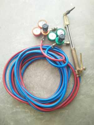 ขายด่วน.!! เครื่องอุปกรณ์ตัดแก๊สหัวตัดแก๊สพร้อมสายยางเกจวัดครบชุด ขายด่วน.!! เครื่องอุปกรณ์ตัดแก๊สหัวตัดแก๊สพร้อมสายยางเกจวัดครบชุด