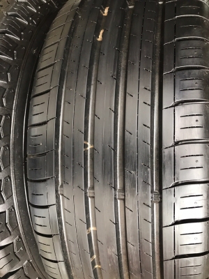 ยางป้ายแดง 215-55-16 Dunlop