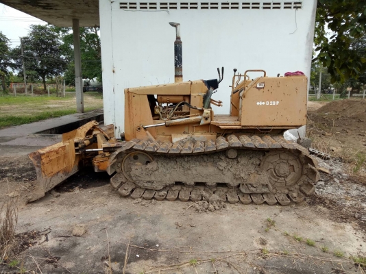 แท็กเตอร์ สภาพดี ราคาต่อรองได้ สนใจติดต่อ 096-825-1956(คุณอ๊อด)