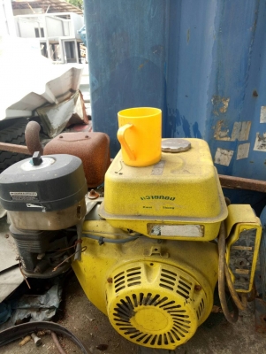 เครื่องควายทอง. มีไดสตาร์ทมือ