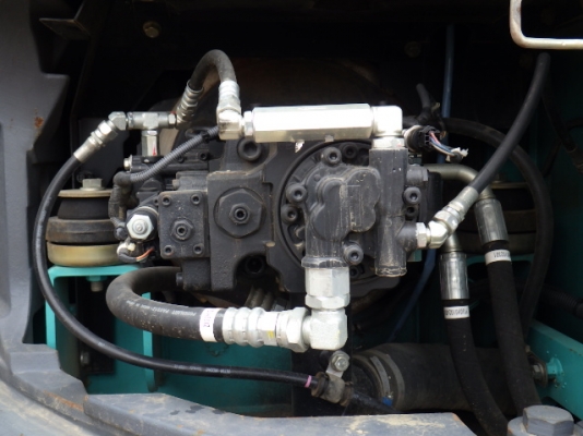 ขายรถขุดนำเข้าจากประเทศญี่ปุ่น kobelco sk125 yv06 แทรกกว้าง 70 cm สนใจติดต่อสอบถาม 0923309229 อีด