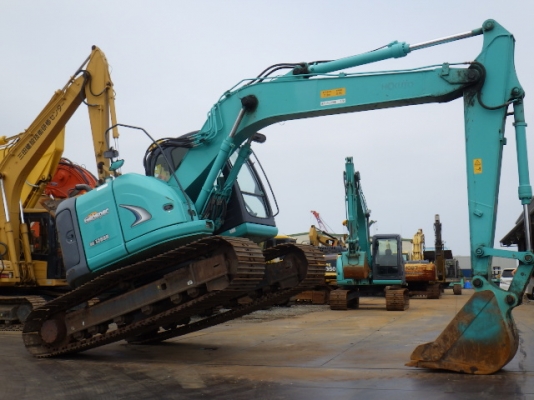 ขายรถขุดนำเข้าจากประเทศญี่ปุ่น kobelco sk125 yv06 แทรกกว้าง 70 cm สนใจติดต่อสอบถาม 0923309229 อีด