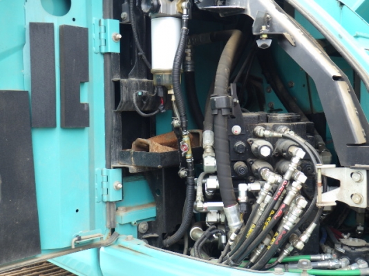 ขายรถขุดนำเข้าจากประเทศญี่ปุ่น kobelco sk125 yv06 แทรกกว้าง 70 cm สนใจติดต่อสอบถาม 0923309229 อีด