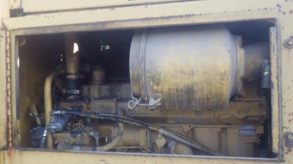 140G#5MD053xx ปีใหม่ๆ 1995 ใช้งาน 7,800ชั่วโมง รถอยู่อเมริกา เงื่อนไขรองรับให้เหมือนเดิมครับ 092-929-9942 ธีรเทพ