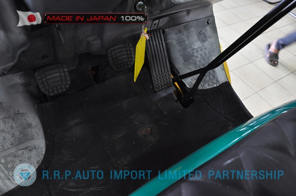 ขายรถโฟล์คลิฟท์มือสอง KOMATSU รุ่น FG20C-15-578814 นำเข้าจากประเทศญี่ปุ่น 100\% ไม่เคยใช้งานในไทย