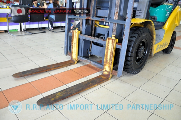 ขายรถโฟล์คลิฟท์มือสอง KOMATSU รุ่น FG20C-15-578814 นำเข้าจากประเทศญี่ปุ่น 100\% ไม่เคยใช้งานในไทย