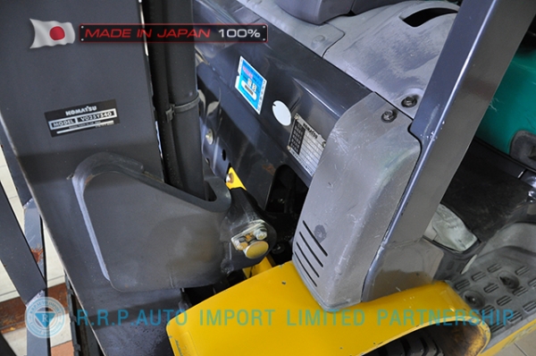 ขายรถโฟล์คลิฟท์มือสอง KOMATSU รุ่น FG20C-15-578814 นำเข้าจากประเทศญี่ปุ่น 100\% ไม่เคยใช้งานในไทย