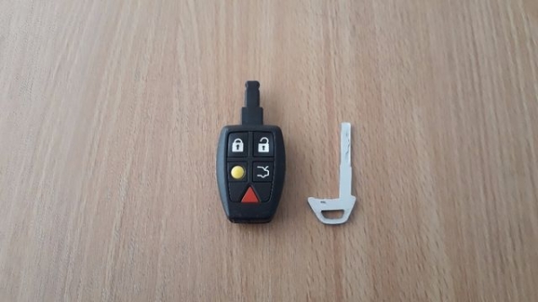 กุญแจรีโมท VOLVO V50