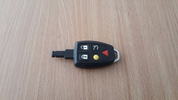 กุญแจรีโมท VOLVO V50