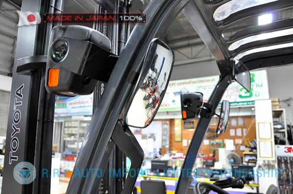 ขายรถโฟล์คลิฟท์มือสอง TOYOTA รุ่น 8FDJ30-31917 นำเข้าจากประเทศญี่ปุ่น 100\% ไม่เคยใช้งานในไทย