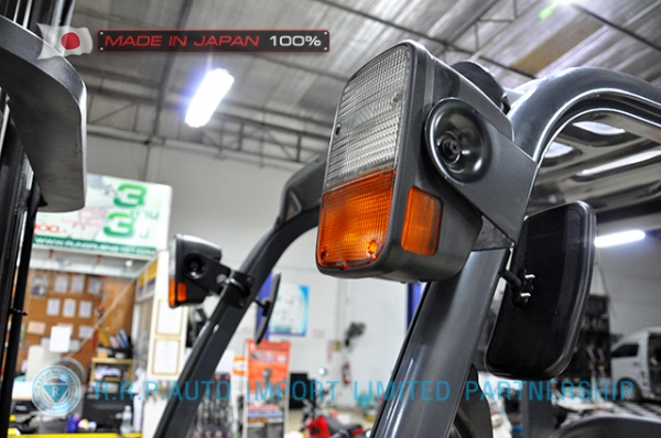 ขายรถโฟล์คลิฟท์มือสอง TOYOTA รุ่น 8FDJ30-31917 นำเข้าจากประเทศญี่ปุ่น 100\% ไม่เคยใช้งานในไทย