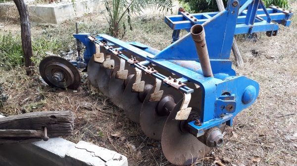 ขาย หางไถนา ผาน6 มือสอง 3,4000 สนใจโทร 0812527469, 0974743349