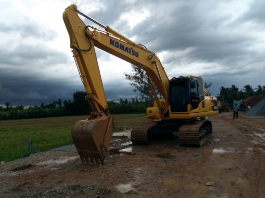 ขาย KOMATSU PC200-8 Mo