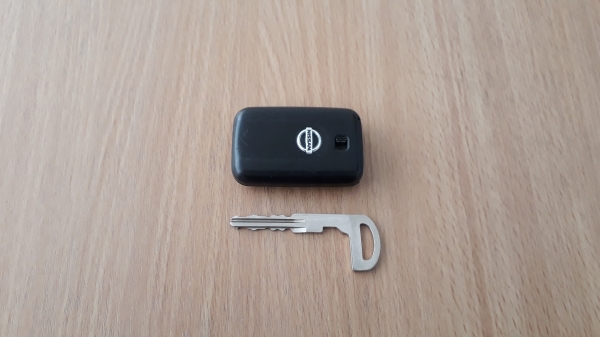 กุญแจรีโมทนิสสัน คิวบ์ ของแท้ มือสองจากญี่ปุ่น