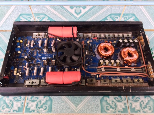 แอมป์คลาสเอบี2ch Magnum m-4800sx ยาว45เซน มือสองสภาพดี ไม่มีฝาหลัง ใช้งานปกติ เสียงดีมาก ขับกลางแหลม6-8ดอกกระจุยกระจาย ขาย 2150 บาท สนใจ0892425454 อยู่สระบุร