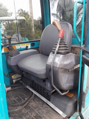 ขายจ้า. KUBOTA K040 เก่าญี่ปุ่นแท้  สภาพสวย พร้อมใช้  เครื่องปั๊มดี  ลองระบบกันได้ทุกวัน โทร 089-3818694  ดวงนภา