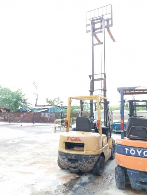 ขายรถยกโฟร์คลิฟท์ยี่ห้อTCM 2.5ตัน เสาสูง 5เมตร ขายรถยกโฟร์คลิฟท์ยี่ห้อTCM 2.5ตัน เสาสูง 5เมตร