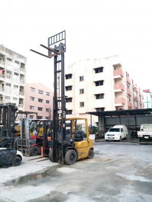 ขายรถยกโฟร์คลิฟท์ยี่ห้อTCM 2.5ตัน เสาสูง 5เมตร ขายรถยกโฟร์คลิฟท์ยี่ห้อTCM 2.5ตัน เสาสูง 5เมตร