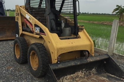 Catterpillar B226 ยางลม 001