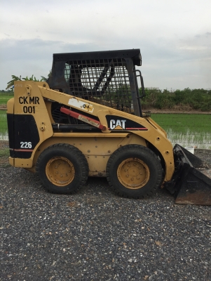 Catterpillar B226 ยางลม 001