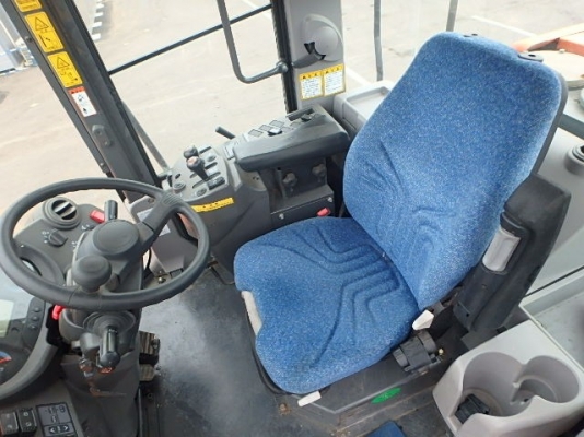 ขายรถตัก ยี่ห้อ HITACHI รุ่น ZW220