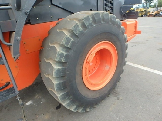 ขายรถตัก ยี่ห้อ HITACHI รุ่น ZW220