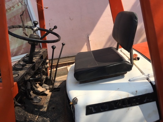 Toyota Forkliff 2ตันกว่า เครื่องดีเชล ยกได้6เมตร 0821109440
