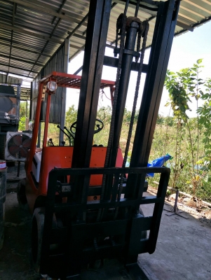 Toyota Forkliff 2ตันกว่า เครื่องดีเชล ยกได้6เมตร 0821109440