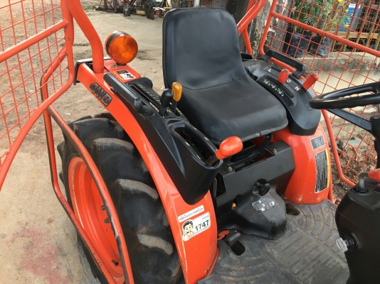 ขาย B2420 4WD พร้อมที่กลบร่องอ้อย กับ กันโครง พร้อมใช้งานได้เรย