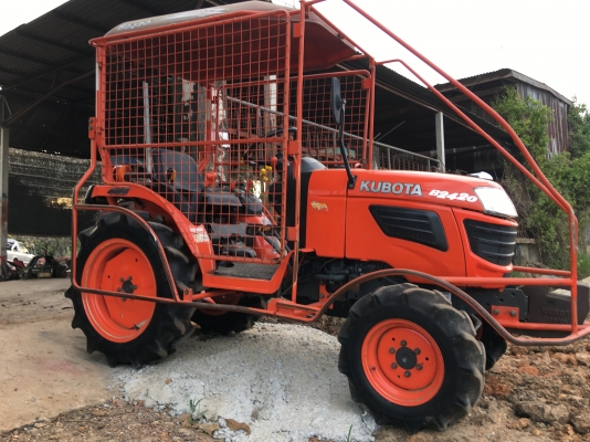 ขาย B2420 4WD พร้อมที่กลบร่องอ้อย กับ กันโครง พร้อมใช้งานได้เรย