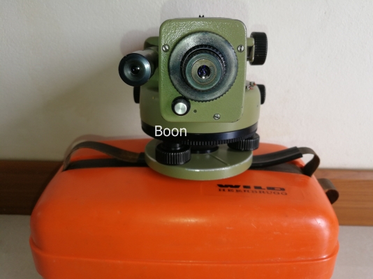 ขายกล้องระดับมือสอง WILD NAK2 Made in Switzerland สภาพ 80\% อุปกรณ์ตามรูป