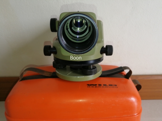 ขายกล้องระดับมือสอง WILD NAK2 Made in Switzerland สภาพ 80\% อุปกรณ์ตามรูป