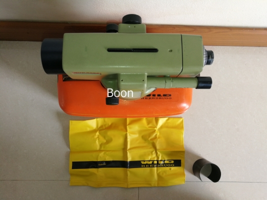 ขายกล้องระดับมือสอง WILD NAK2 Made in Switzerland สภาพ 80\% อุปกรณ์ตามรูป