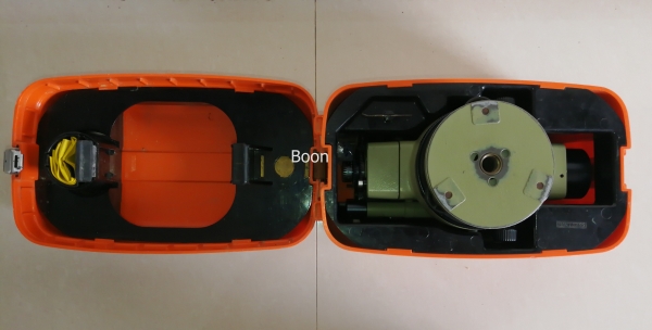 ขายกล้องระดับมือสอง WILD NAK2 Made in Switzerland สภาพ 80\% อุปกรณ์ตามรูป