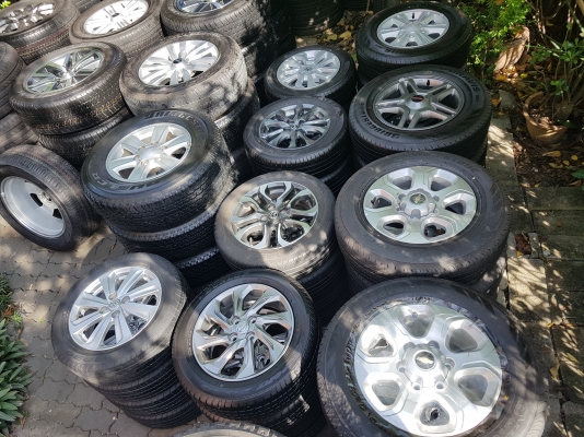 ล้อมิว X ขอบ 18พร้อมยางป้ายแดงปี17