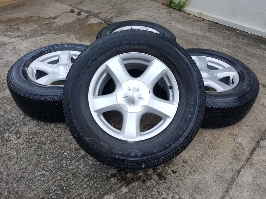 ล้อ all new isuzu ขอบ 17พร้อมยางปี15