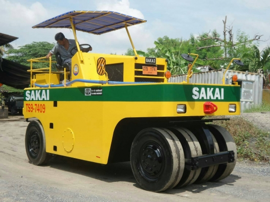 รถบดล้อยาง 9 ล้อ ราคา 580,000 รถกทม