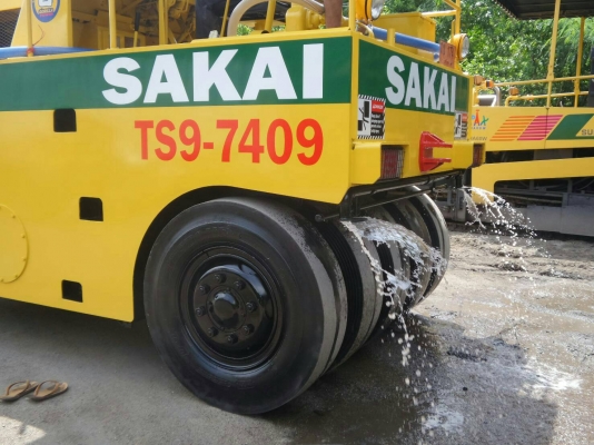 รถบดล้อยาง 9 ล้อ ราคา 580,000 รถกทม