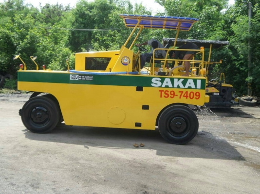 รถบดล้อยาง 9 ล้อ ราคา 580,000 รถกทม