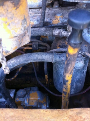 ขาย 165,000 บาท KOMATSU D40-1 เครื่องดี เกียร์ดี โช่หนา ใบสวย เอกสารเล่มทะเบียน  รถอยู่ จ.อุบลราชธานี โทร&amp;ไอดีไลน์ 0610710295