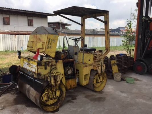 ขาย 250,000 รถบด BOMAG RW 120 AD หน้าเหล็ก หลังเหล๊ก ขนาด3ตัน.   รถพร้อมใช้งาน   รถอยู่ จ.ปทุมธานี โทร&amp;ไอดีไลน์ 0610710295
