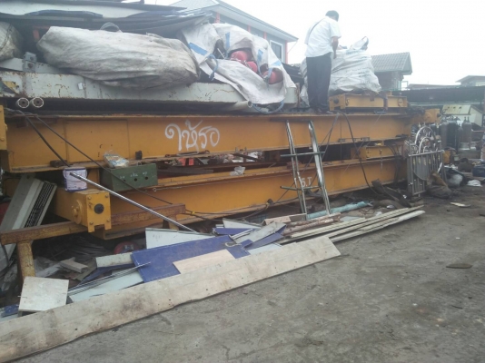 ขายเครน5ตันของอังกฤษพร้อมเรือเดินบนขนาด2เมตรx6เมตรรางคู่พร้อมใช้ราคาเบาๆครับ ขายเครน5ตันของอังกฤษพร้อมเรือเดินบนขนาด2เมตรx6เมตรรางคู่พร้อมใช้ราคาเบาๆครับ