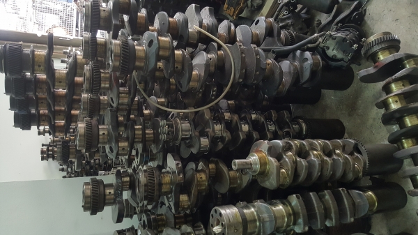 ข้อเหวียง Isuzu 6HE1 สแตนดาร์ด เก่าแท้นอก