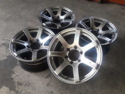 ขายล้อแม็กมือ2 tokura 17&quot; สีไฮเปอร์ซิลเวอร์ งานไทย เดิมๆสนใจติดต่อร้าน ก.เจริญการยางครับ 081-3747940